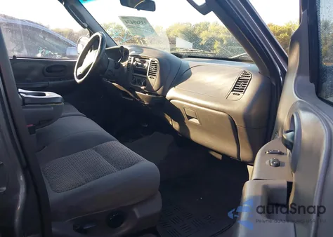 2002 Ford F-150 Lariat/Xlt из США, поврежденный, VIN 1FTRW07672KE40157